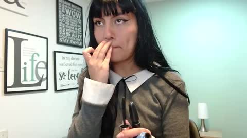 Amy 3 online show from February 2025 05:05:01 AM