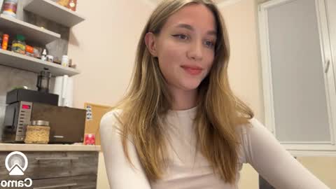 Snapshot of amy_chill chatting on February 2025 06:11:02 PM Amy Chill online show from February 2025 06:11:02 PM