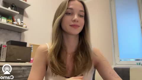 Snapshot of amy_chill chatting on March 2025 02:54:02 PM Amy Chill online show from March 2025 02:54:02 PM