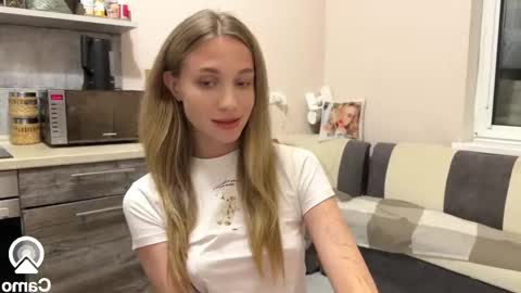 Snapshot of amy_chill chatting on September 2025 05:18:02 PM Amy Chill online show from September 2025 05:18:02 PM