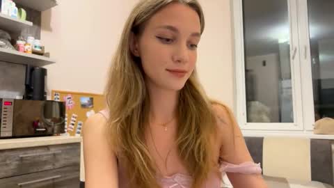 Snapshot of amy_chill chatting on November 2025 04:17:02 PM Amy Chill online show from November 2025 04:17:02 PM