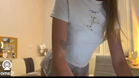 Snapshot of amy_chill chatting on March 2026 05:52:01 PM Amy Chill online show from March 2026 05:52:01 PM