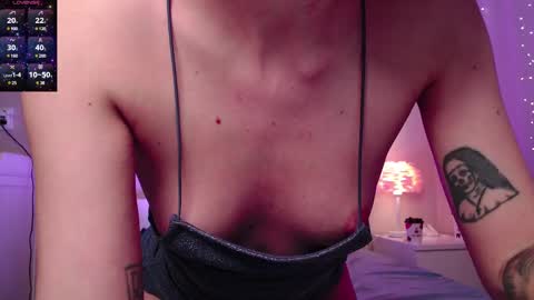 Snapshot of amy_glorious chatting on February 2025 07:10:01 PM Amy online show from February 2025 07:10:01 PM