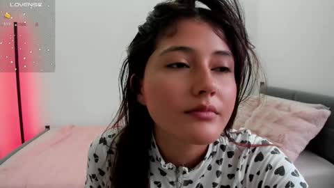 Snapshot of amy_innocent_ chatting on May 2026 07:45:01 PM Amy online show from May 2026 07:45:01 PM