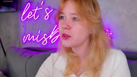 Amy online show from September 2025 12:03:02 AM