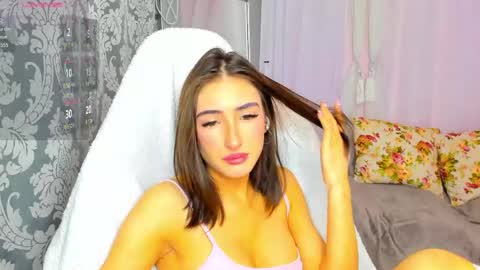 Snapshot of amy_marlin chatting on May 2026 01:36:02 AM amy_marlin online show from May 2026 01:36:02 AM