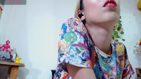 Snapshot of amy_mur chatting on May 2026 07:18:02 PM amy mur online show from May 2026 07:18:02 PM