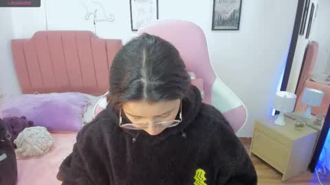 Amy sophia 3 online show from November 2025 12:31:02 PM