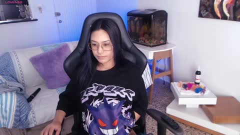 Snapshot of amy_stiward chatting on December 2024 07:54:01 PM Mia Cristancho online show from December 2024 07:54:01 PM