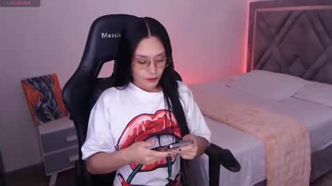 Mia Cristancho online show from August 2026 03:43:02 PM