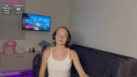 Amy online show from June 2026 06:32:01 PM