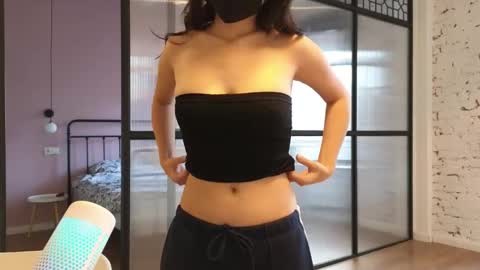 Snapshot of amyalwayshere chatting on February 2025 02:06:02 PM girl next door named Amy online show from February 2025 02:06:02 PM