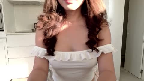 girl next door named Amy online show from March 2026 04:33:02 PM