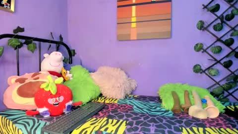 Snapshot of amydelahoz chatting on October 2025 02:04:02 AM Amy Kamila online show from October 2025 02:04:02 AM