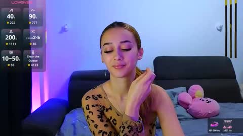 amykentt online show from November 2025 03:44:02 PM