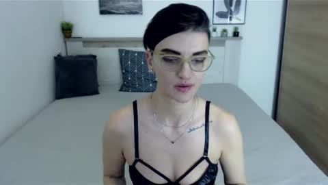 Snapshot of amylexy chatting on January 2025 12:41:02 PM Hi there guys My pleasure in your hands pvt is open online show from January 2025 12:41:02 PM