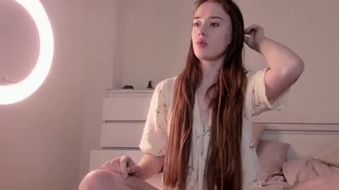 amylovesyouu online show from December 2025 09:09:02 PM