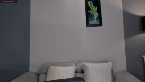 AMY R  online show from April 2026 12:10:02 PM