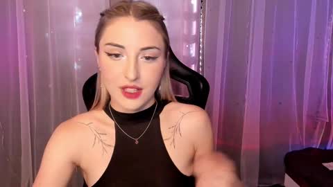 Snapshot of amyvilvet chatting on January 2026 02:38:01 AM amyvilvet online show from January 2026 02:38:01 AM