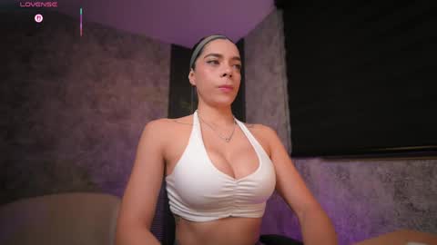 AMY WALKER online show from May 2026 09:49:02 AM