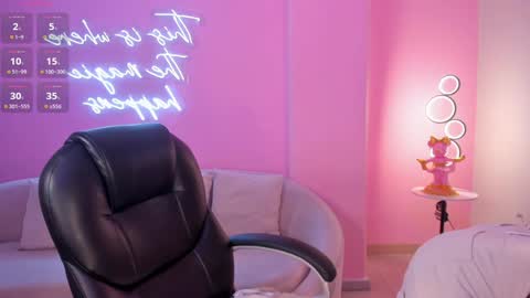    online show from January 2025 06:40:01 PM