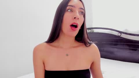 Ana  IG an castillo 1 online show from January 2025 12:18:01 PM