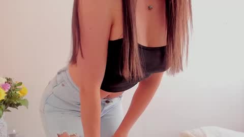 Ana  IG an castillo 1 online show from February 2025 01:28:01 PM