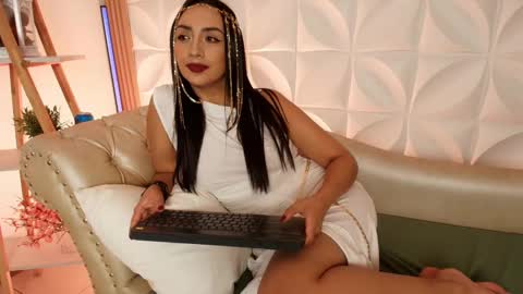   online show from September 2025 04:34:02 AM