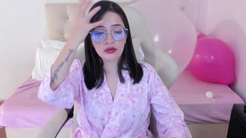 Im anna but you can call me as you want online show from January 2025 09:00:01 PM