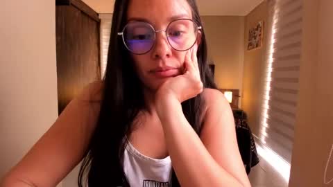 Anabel online show from March 2025 03:31:01 PM