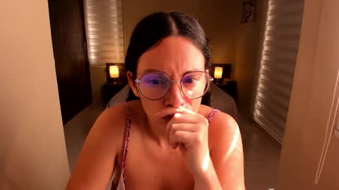 Anabel online show from November 2025 02:28:02 PM