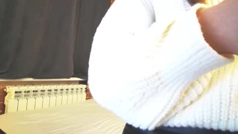 Anna online show from December 2025 12:10:02 PM