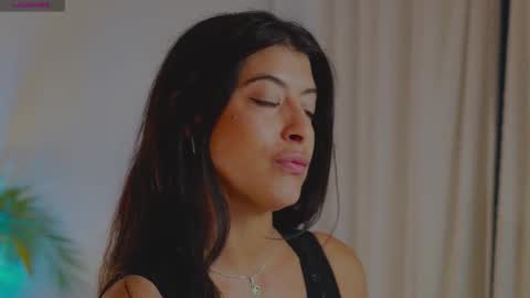 Snapshot of anabelcurvy chatting on October 2025 07:03:01 PM anabelcurvy online show from October 2025 07:03:01 PM