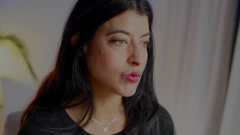 Snapshot of anabelcurvy chatting on January 2026 05:27:02 PM anabelcurvy online show from January 2026 05:27:02 PM