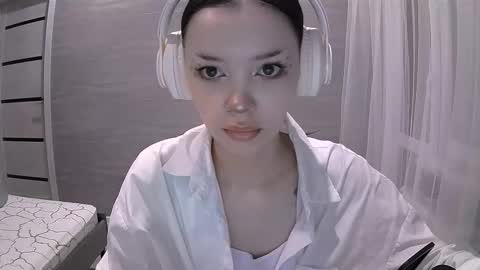 Anabel online show from October 2025 03:55:02 PM