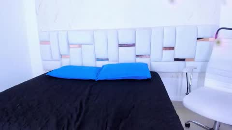 Snapshot of anabella_bigboobs chatting on November 2025 11:20:01 AM anabella_bigboobs online show from November 2025 11:20:01 AM