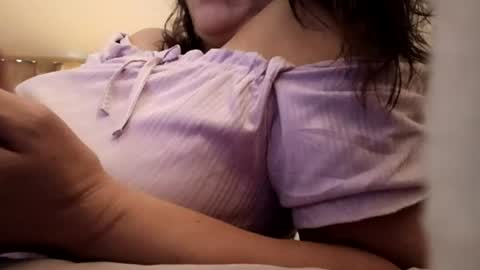 Snapshot of anabellovee chatting on July 2026 06:33:03 AM ANABELLOVEE online show from July 2026 06:33:03 AM