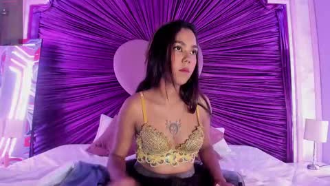 Anna online show from March 2025 07:23:01 PM