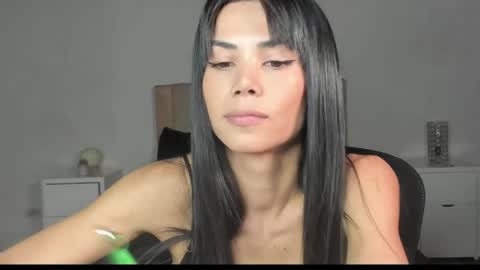 Ana Henao or Annie... Follow me ahenaocb Insta  X online show from May 2026 11:32:01 PM