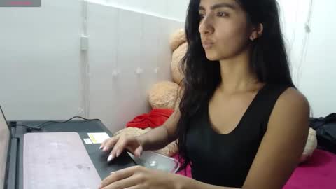 Snapshot of anahibrowns95 chatting on January 2026 11:20:01 PM Anahi Browns online show from January 2026 11:20:01 PM