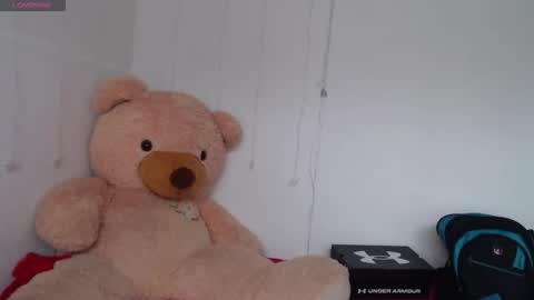 Snapshot of anahibrowns95 chatting on February 2026 06:39:01 PM Anahi Browns online show from February 2026 06:39:01 PM