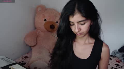 Snapshot of anahibrowns95 chatting on February 2026 06:15:02 PM Anahi Browns online show from February 2026 06:15:02 PM