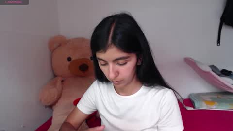 Anahi Browns online show from May 2026 08:40:02 PM