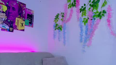 Snapshot of anahidolls chatting on March 2026 01:51:01 PM Anah online show from March 2026 01:51:01 PM