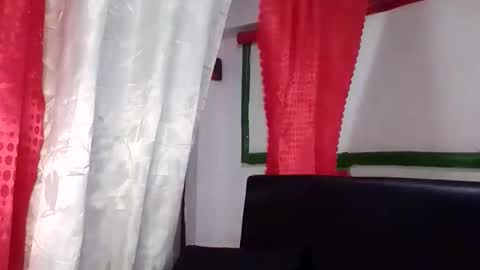 Snapshot of anaiisevanz chatting on November 2025 01:11:01 AM anaiis evanz online show from November 2025 01:11:01 AM