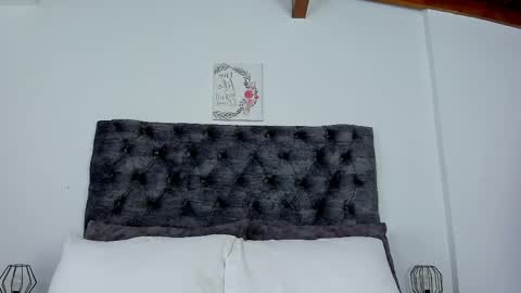 ..a n a i s  c o o p e r .. online show from March 2026 11:43:01 AM