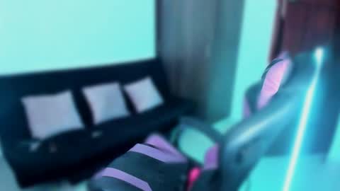      help me to get 100 thumps up  online show from December 2024 02:12:02 AM