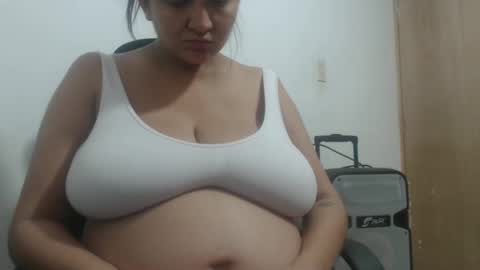 Snapshot of analy_hot chatting on November 2025 09:47:01 PM analy_hot online show from November 2025 09:47:01 PM