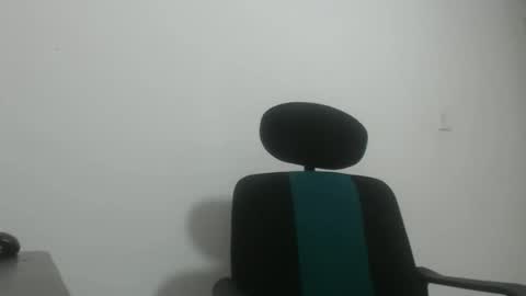 Snapshot of analy_hot chatting on December 2025 11:45:02 PM analy_hot online show from December 2025 11:45:02 PM