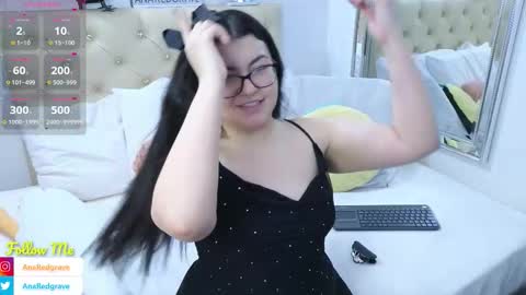 Snapshot of anaredgrave chatting on October 2025 05:47:02 AM Anastasia Redgrave online show from October 2025 05:47:02 AM